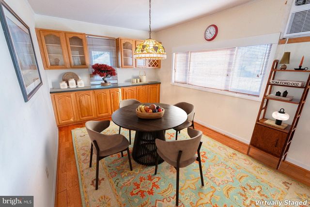 513 EGGERTS CROSSING RD, Ewing, NJ 08638