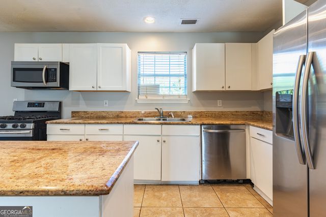 2554 Willenhall Way, Lithonia, GA 30058