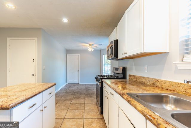 2554 Willenhall Way, Lithonia, GA 30058