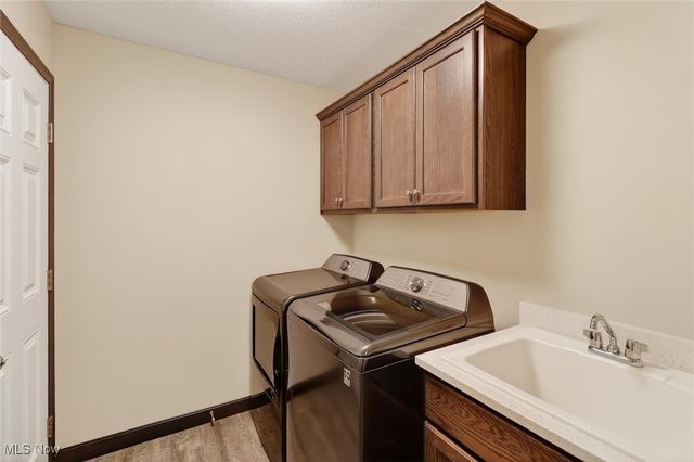 9389 Towpath Trail, Seville, OH 44273