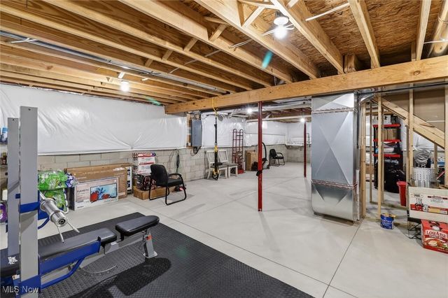 9389 Towpath Trail, Seville, OH 44273