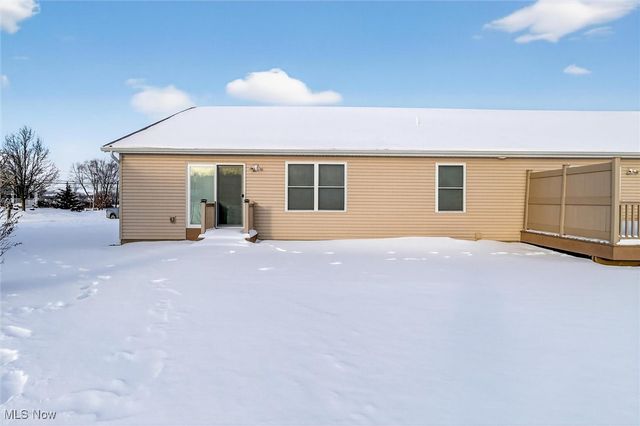 9389 Towpath Trail, Seville, OH 44273