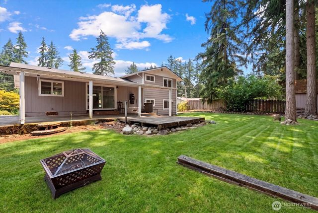 12808 Military Road E, Puyallup, WA 98374