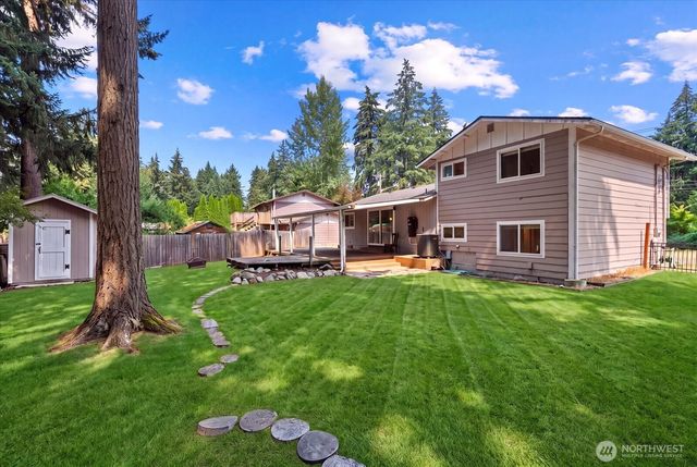 12808 Military Road E, Puyallup, WA 98374