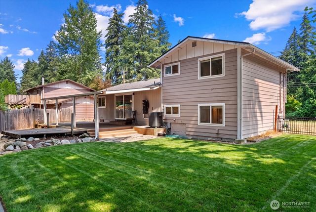 12808 Military Road E, Puyallup, WA 98374