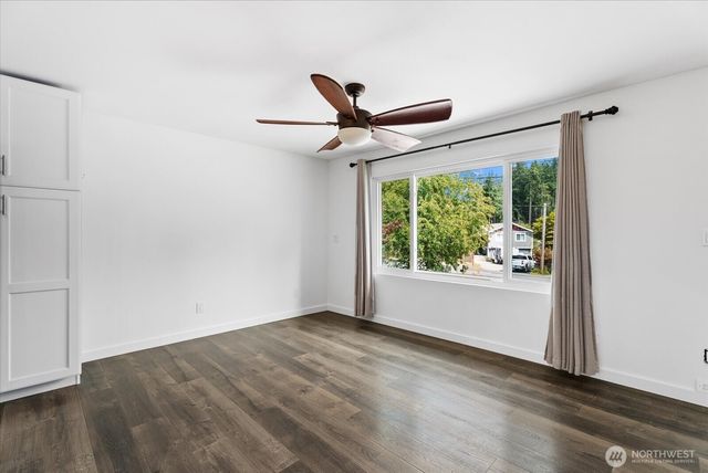 12808 Military Road E, Puyallup, WA 98374