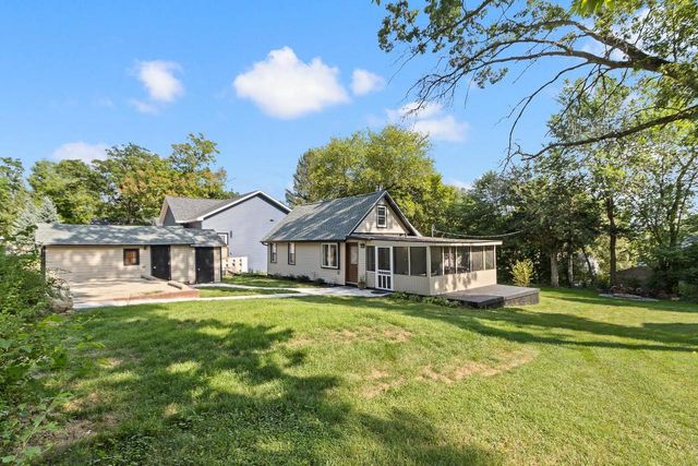 1410 E Road Six, Edgerton, WI 53534