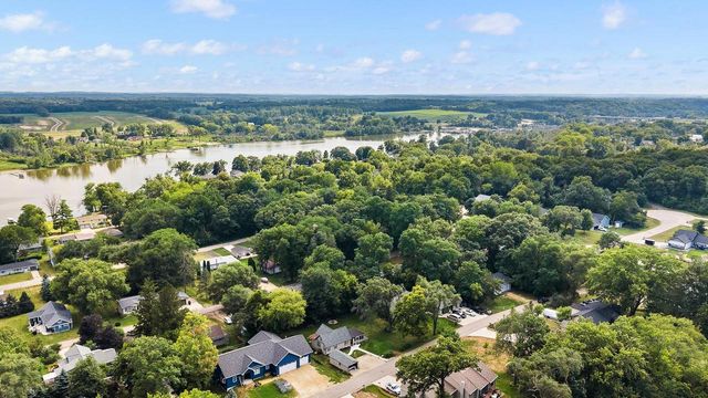 1410 E Road Six, Edgerton, WI 53534