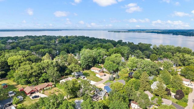 1410 E Road Six, Edgerton, WI 53534