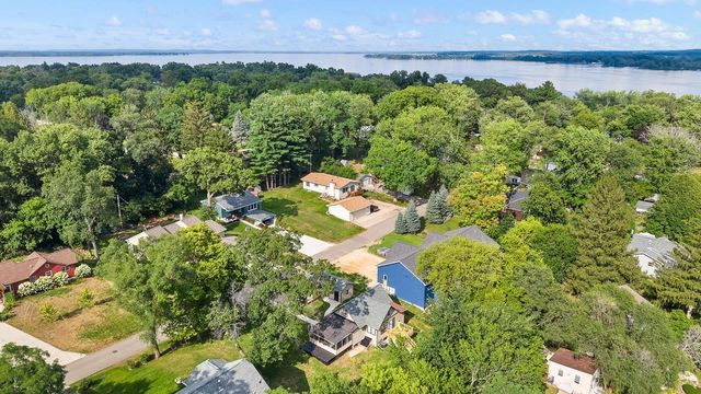 1410 E Road Six, Edgerton, WI 53534
