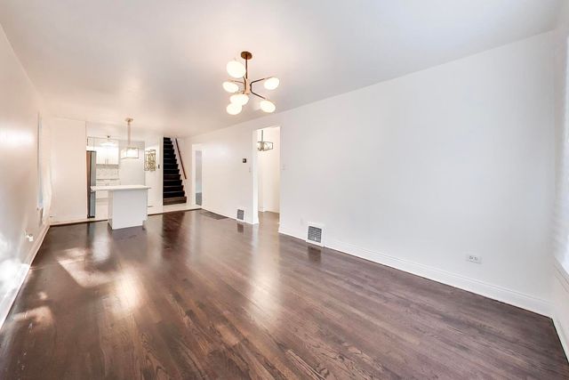 7950 S Indiana Avenue, Chicago, IL 60619