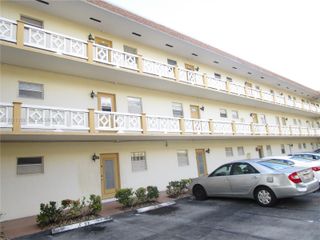 5111 W Oakland Park Boulevard 301, Lauderdale Lakes, FL 33313