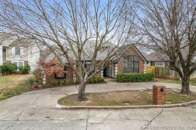 6331 S 90th East Court, Tulsa, OK 74133