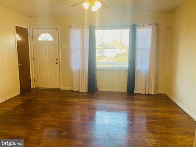 1298 W CORNELL ST, Vineland, NJ 08360