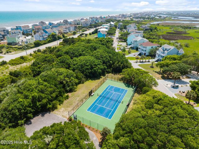 132 N Permuda Wynd Drive, N Topsail Beach, NC 28460
