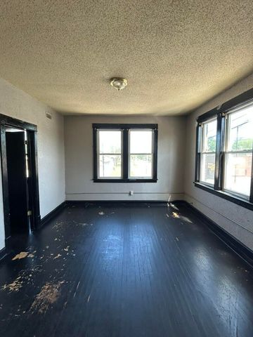 3898 Broadway, Gary, IN 46408