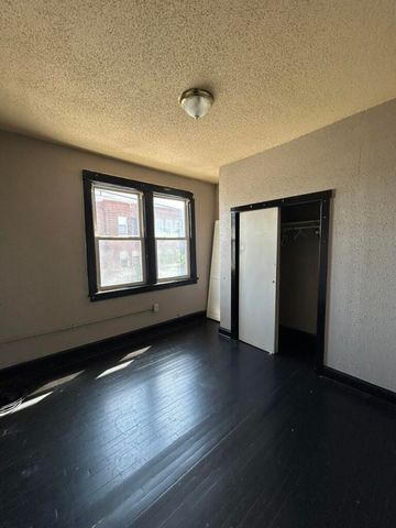 3898 Broadway, Gary, IN 46408
