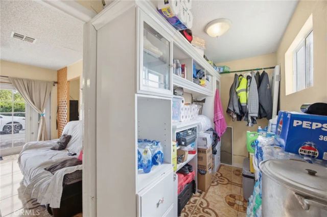 3515 Ross, Riverside, CA 92503