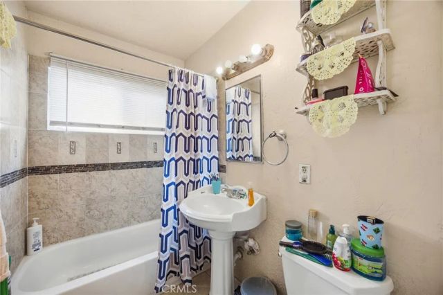 3515 Ross, Riverside, CA 92503