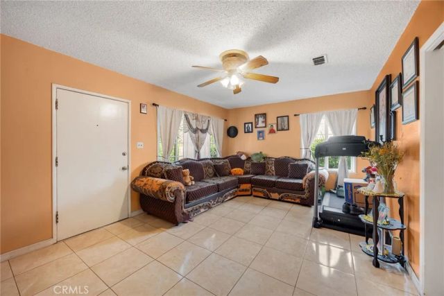3515 Ross, Riverside, CA 92503