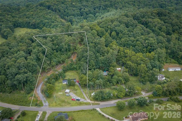 7 Wid Smith Road, Burnsville, NC 28714