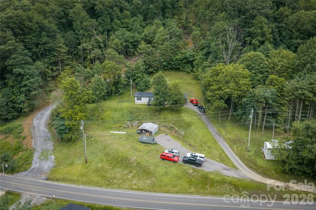 7 Wid Smith Road, Burnsville, NC 28714