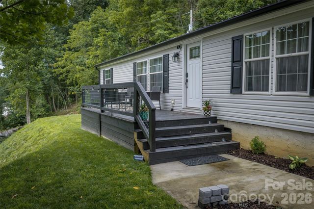 7 Wid Smith Road, Burnsville, NC 28714