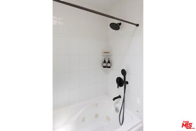 1303 N Evergreen Street, Burbank, CA 91505