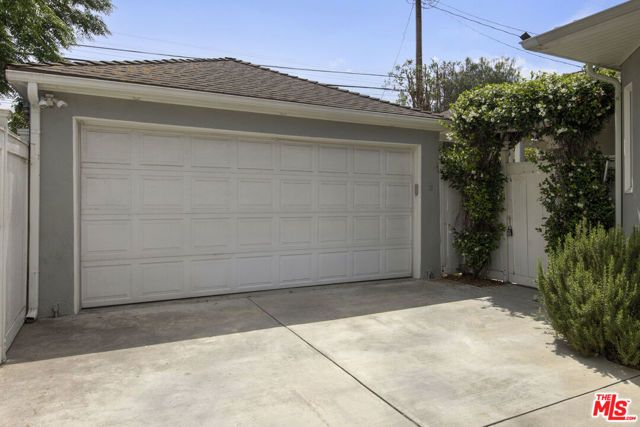 1303 N Evergreen Street, Burbank, CA 91505
