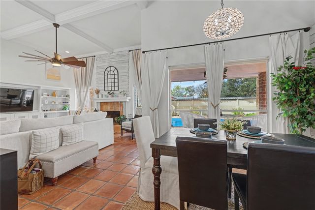 6305 Fitzhugh Dr, Corpus Christi, TX 78414