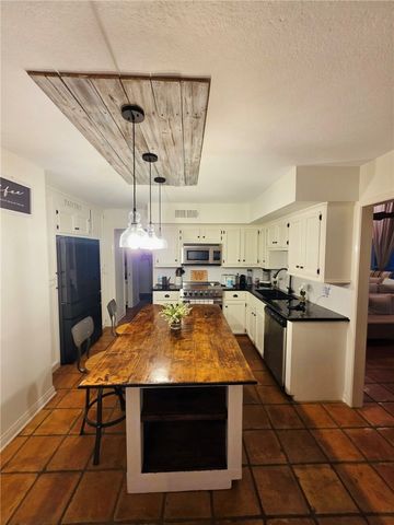 6305 Fitzhugh Dr, Corpus Christi, TX 78414