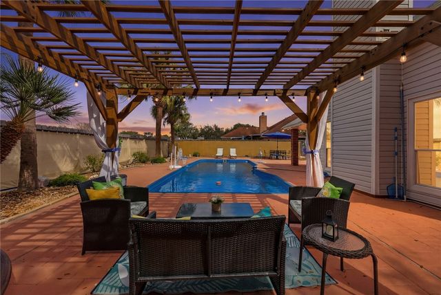 6305 Fitzhugh Dr, Corpus Christi, TX 78414