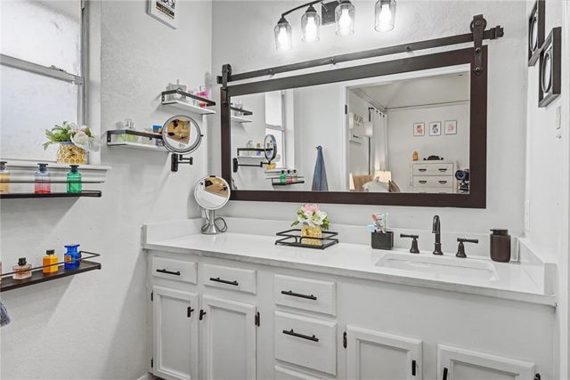 6305 Fitzhugh Dr, Corpus Christi, TX 78414