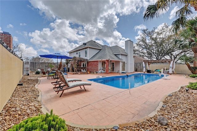 6305 Fitzhugh Dr, Corpus Christi, TX 78414