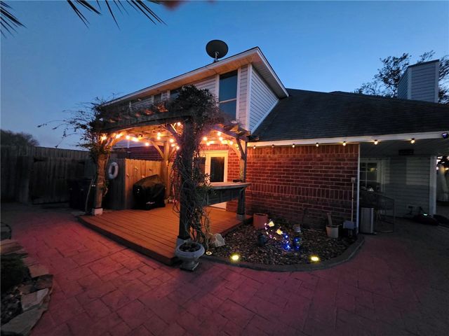 6305 Fitzhugh Dr, Corpus Christi, TX 78414