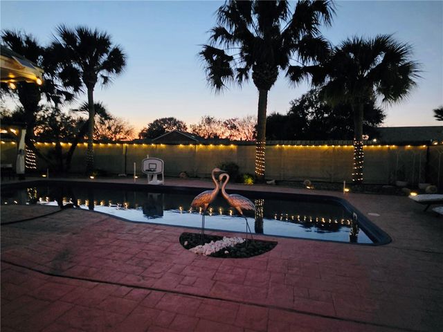 6305 Fitzhugh Dr, Corpus Christi, TX 78414