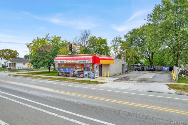 17423 MARTIN Road, Roseville, MI 48066