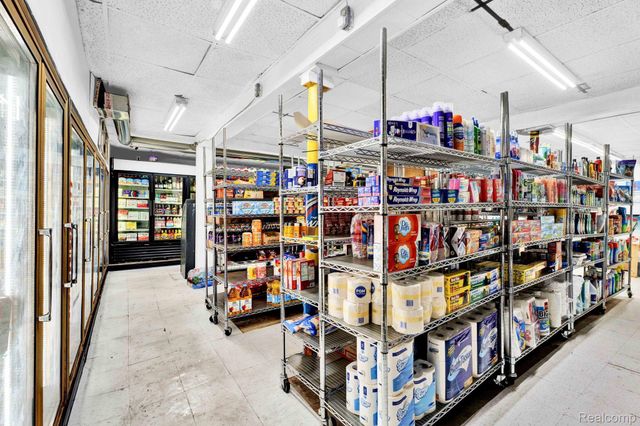 17423 MARTIN Road, Roseville, MI 48066