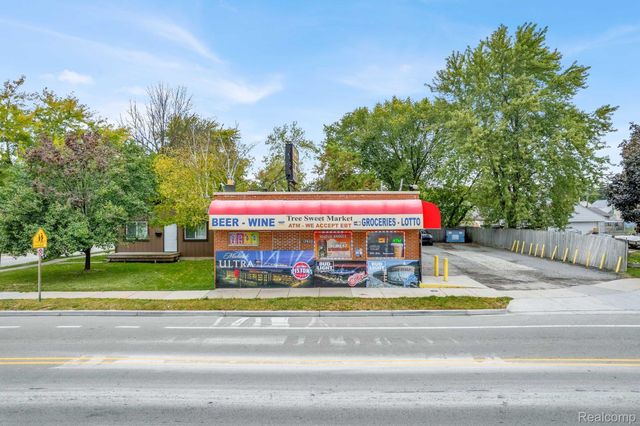 17423 MARTIN Road, Roseville, MI 48066