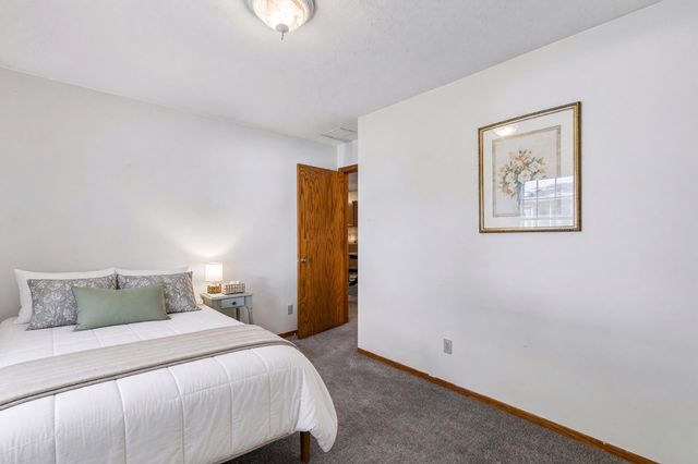 7775 Glenda Court, Apple Valley, MN 55124