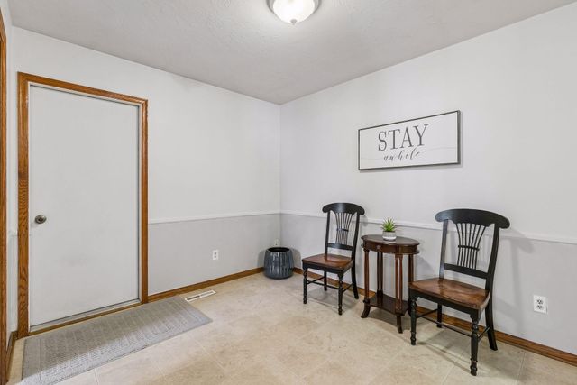 7775 Glenda Court, Apple Valley, MN 55124