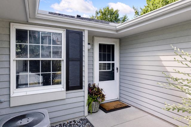 7775 Glenda Court, Apple Valley, MN 55124