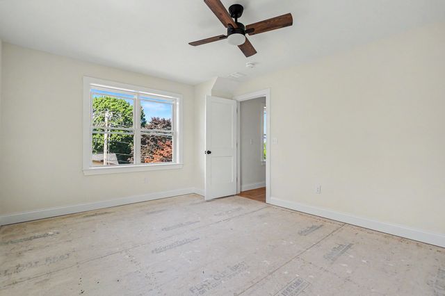 15 Bennington, Haverhill, MA 01832