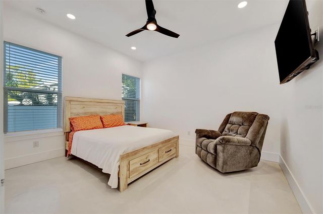 3723 NORWOOD COURT, Sarasota, FL 34234