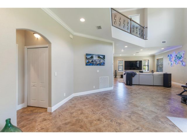 6335 NW Hala Court, Port St Lucie, FL 34983