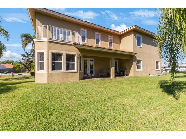 6335 NW Hala Court, Port St Lucie, FL 34983