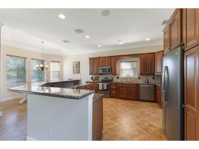 6335 NW Hala Court, Port St Lucie, FL 34983