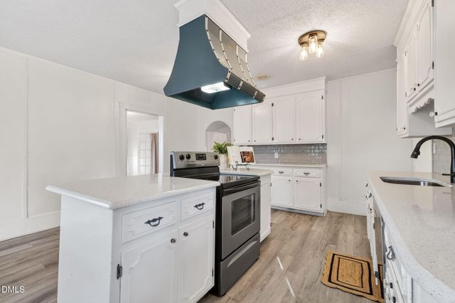 207 W 3rd Street, Princeton, NC 27569