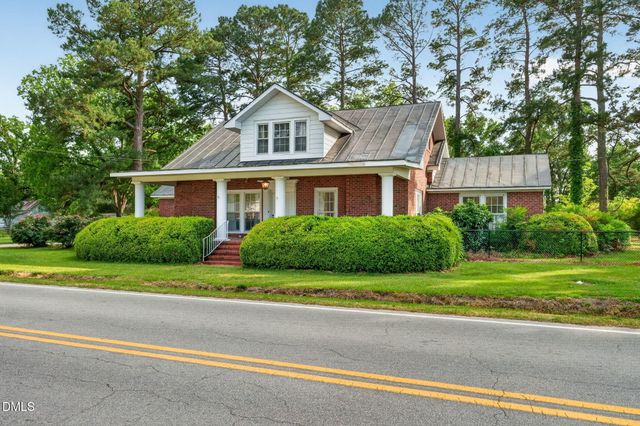 207 W 3rd Street, Princeton, NC 27569