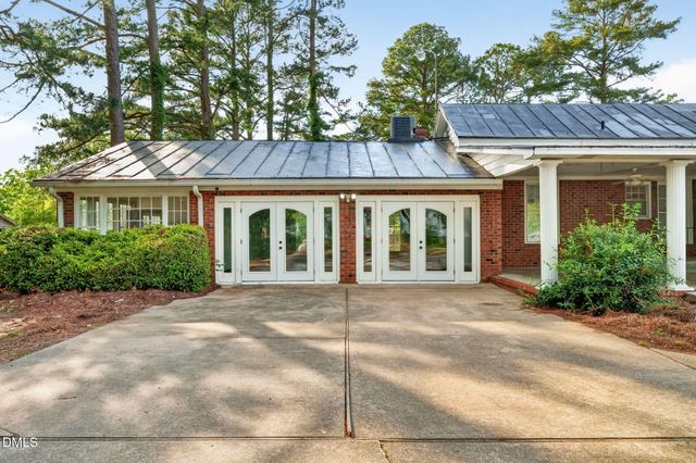 207 W 3rd Street, Princeton, NC 27569